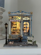 FULLY ASSEMBLED BOOK NOOK Sweet Marie Cutebee (Batteries not included picture