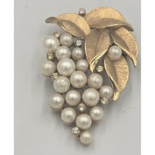 Vintage Signed Crown Trifari Faux Pearl & Rhinestone Grape Cluster Brooch 1960s picture