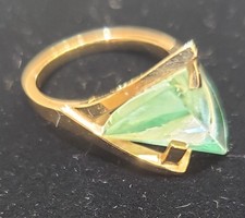 Amazing 14K Gold Strellman Lighthouse Lens Triangle Green Statement Ring 7.25 picture
