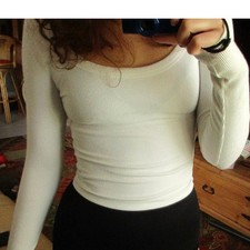 White Hollister Longe Sleeve picture