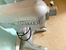 Hobart A200 20 Qt. Countertop Planetary Mixer w/Bowl & Whisk Good Condition. picture