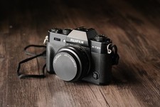 Fuji Fujifilm X-T20 Mirrorless Digital Camera - PLEASE READ picture