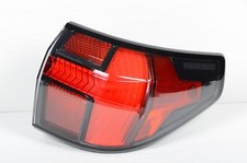 Mint 2022-2025 Hyundai Santa Cruz Halogen & LED Tail Light Right Passenger OEM picture