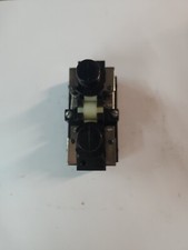 HUBBELL, PG2 PBP PUSHBUTTON INSERT PLUG-IN, 28318-002 picture