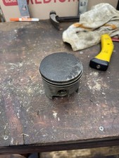 OEM Yamaha GP XL WB2 760 64X Piston for STD Bore 84mm - Part 64x-11631-00-91 picture