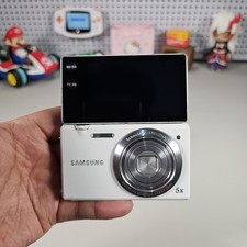 Samsung MV800 Digital Camera 16.1MP 5X Optical Zoom Tiltable Screen - White picture
