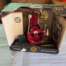 Ertl IHC Famous Engine 1:8 Scale Diecast Metal Vintage Gasoline Engine MPN 615 picture