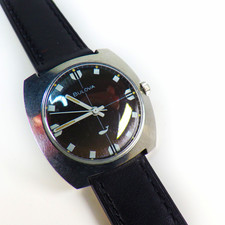Bulova Sea King Vintage 1970s 34mm Black Dial Watch picture