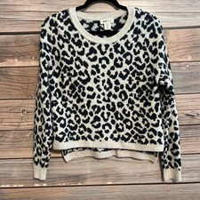 Beige black leopard print picture