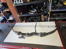 Vintage Bear Kodiak Compound Bow RH 30in Draw 65lb Camo Hunting Archery picture