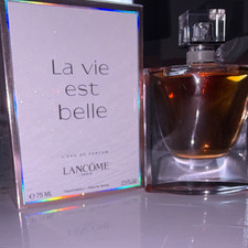 Lancôme La Vie Est Belle Eau de Parfum Spray 2.5 fl oz for Women picture