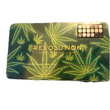 Makeup Revolution - CHILLED VIBES Forever Flawless Eyeshadow Palette (New) picture