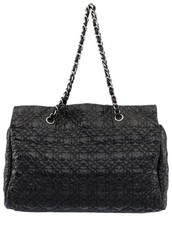 Chanel Black Quilted Patent Leather Rock in Moscow Medium Tote Bag picture