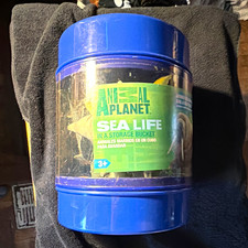 Animal Planet Sea Life Storage Bucket Figure Playset VR5793 (2009) 3+ picture