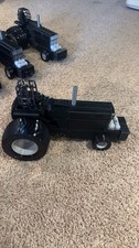 1/16th Pulling Tractor Black picture