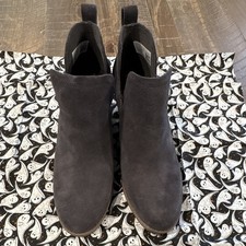 TOMS Women’s Gray Suede Ankle Bootie Slip-On Wedge Almond Toe M 7 picture