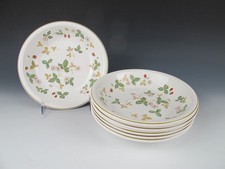 (6) Wedgwood Wild Strawberry Oven to Table Coupe Soup Bowls 7 1/4