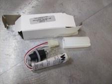 F46) Whelen Genuine OEM NOS Halogen Lamp 01-0462375-05 picture