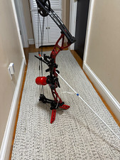 Cajun shore runner Bowfishing Bow with a Cajun winch pro picture