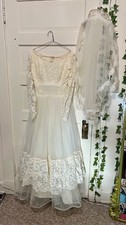 Vintage 1950s Ivory Wedding Dress Lace and Tulle Size Small / 2 / 4 picture