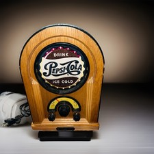 ⭐️Vintage 1996 Limited Edition SOHO Pepsi Cola EmbroideredAM/FM Wood Radio Works picture
