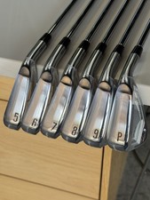 Srixon ZXi5 Iron set 5-PW Dynamic Gold R300 shaft picture