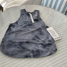 NEW Lululemon Tank Top Size 2 Grey  Lightweight Run Kit Quick Dry NWT picture