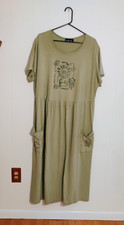 Brooke Mae Light Green casual midi dress, 3X, print on front back and pockets picture