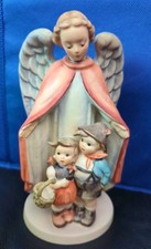 VINTAGE COLLECTIBLE GOEBEL HUMMEL Heavenly Protect PORCELAIN FIGURINE 7