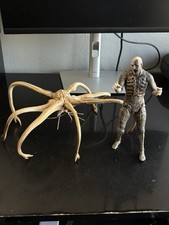 NECA 2012 Prometheus Trilobite vs Engineer LOOSE - Excellent Condition - READ picture
