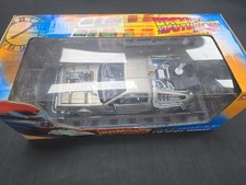 1/18 DeLorean Back to the Future III (Railroad Time Machine) by Sun Star | NEW picture