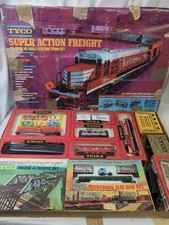 Vintage TYCO - SUPER ACTION FREIGHT TRAIN SET 