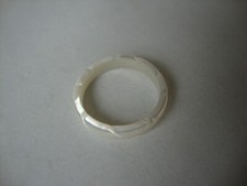 Vtg 1970s Quality Fashion Jewelry Engraved Natural Mother-of-Pearl Ring Sz 8.5 picture