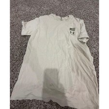 Men's under armour tshirt picture