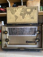 Vintage All band RCA portable radio receiver. picture