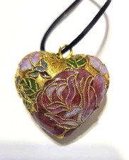 Vintage Gold Heart-Shaped Intricate Detailed Gold Rope Design Lacquered Pendant picture