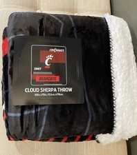 Cincinnati Bearcats Northwest Cloud Sherpa Throw Blanket NCAA Plush 60x70 NWT picture