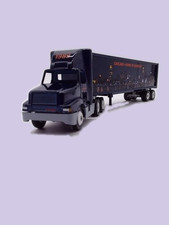Winross 1989 International 18 Wheeler Semi Truck Chicago Navistar Diecast 1:64 picture