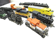 Lot of 10 Vintage HO Scale Train Engine & Switchers TYCO AHM MANTUA *UNTESTED* picture