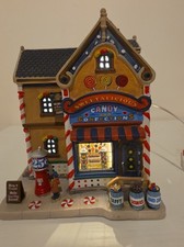  Lemax Coventry Cove SWEETALICIOUS CANDY  & CONFECTIONS  Village Lighted Shop picture