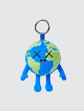 New Uniqlo Kaws Universe Charm Earth keychain picture