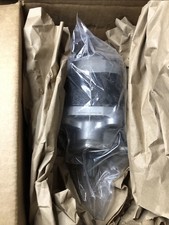 OEM Yale Hydraulic Gear Pump 582036932 51.6cc/rev NEW OPEN BOX picture