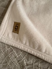 Ugg Ivory Plush Luxurious Thick Throw Blanket w bag Couch Cozy Warm 47x70 Logo picture