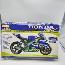 Italeri 1/6 Telefonica Movistar Honda RC211V 2004 Vintage Plastic Model Kit 4509 picture