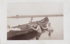 Vintage Leonar RPPC - Affectionate buds guide their boat -  Gay interest picture