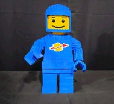 Lego Classic Space Spaceman Astronaut  Sculpture BigFig Minifig Model 3723 picture