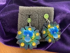Authentic Tarina Tarantino Layered Lucite Flower Drop Earrings Swarovski Crystal picture