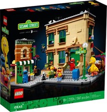 LEGO Ideas 21324 Sesame Street New, Sealed picture