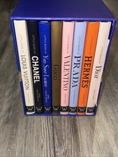 Little Guides to Style Collection : The History of Eight Fashion Icons by... picture