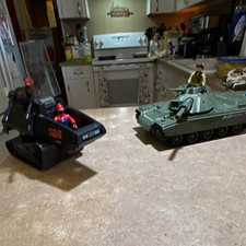 Hasbro G.I. Joe Vintage  MOBAT Tank & Cobra H.I.S.S. Vehicle lot 1983 picture